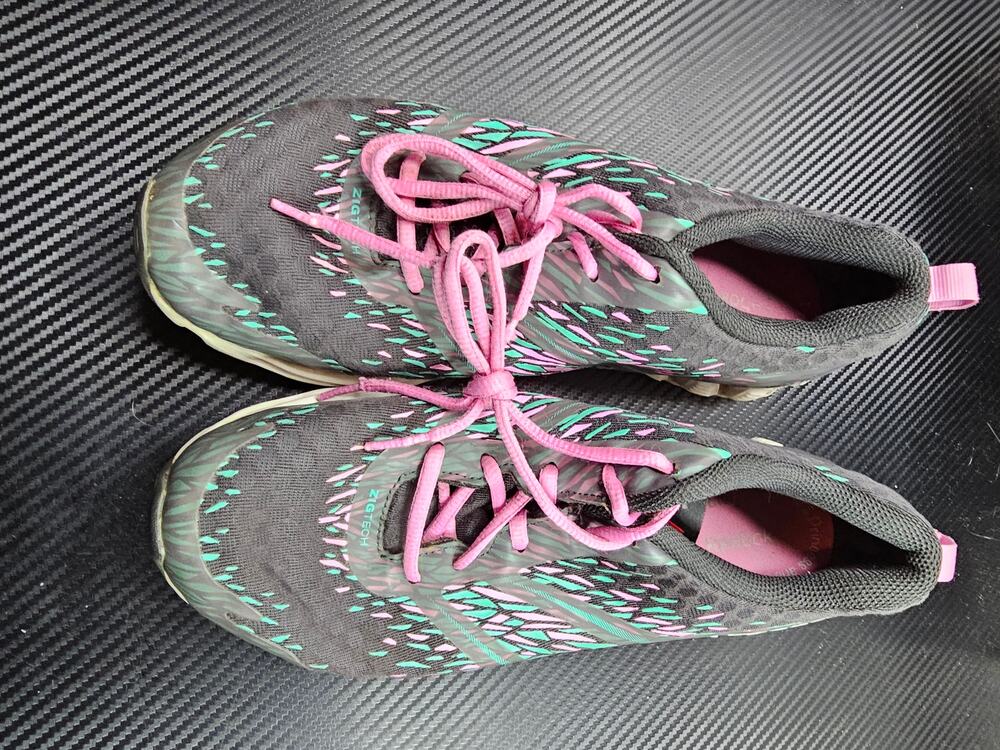 Reebok - V72262 - Zigkick Sierra Black Pink Green Women Running Shoes - Size 6